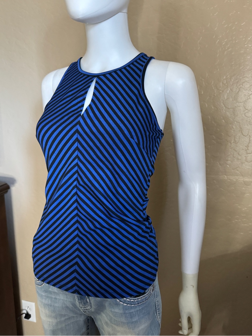 Bebé blue stripped top xs
